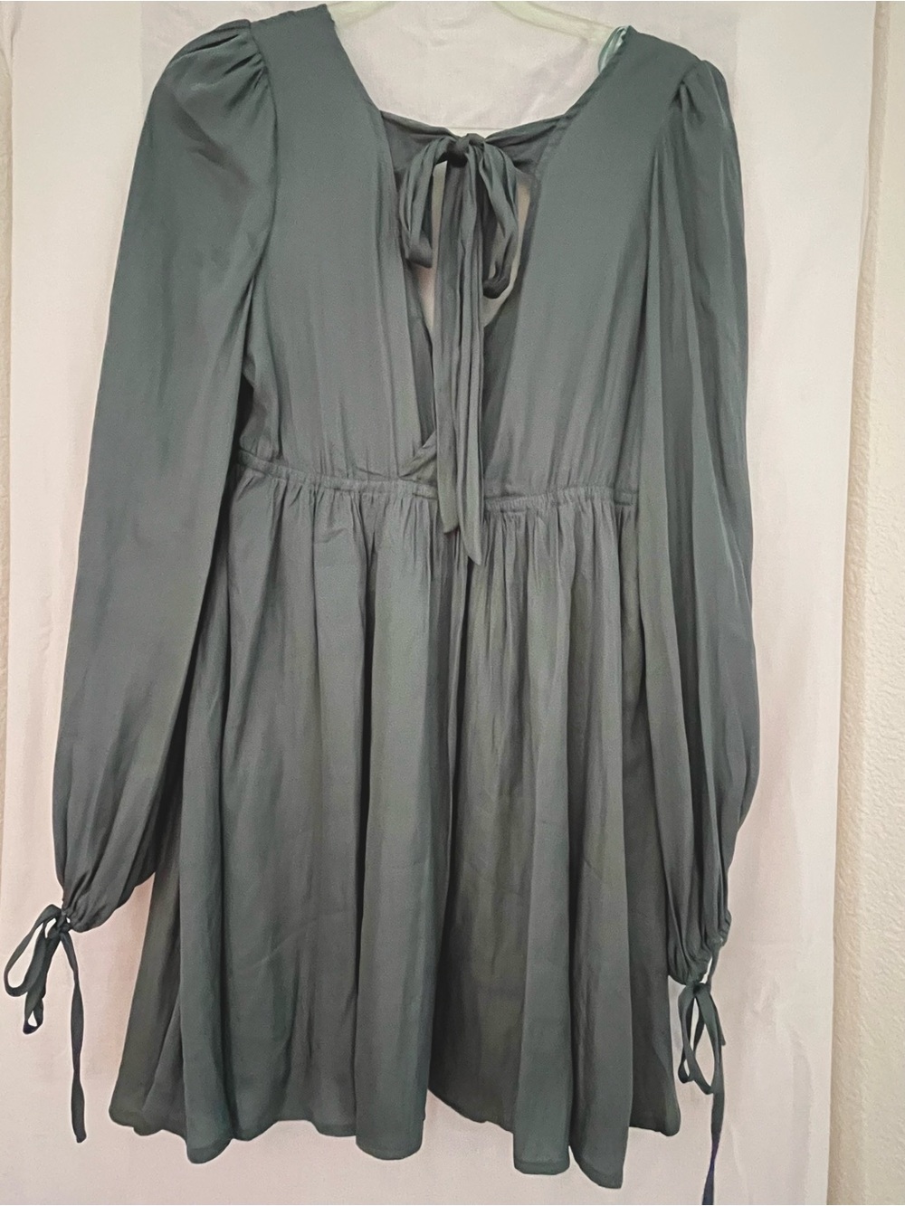Mustard seed brand,Smocked V-Neck Long Sleeve Dress in Sage Green - Picture 3 of 5